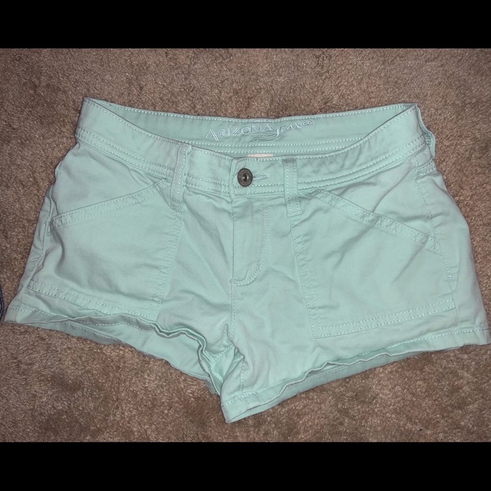 Junior’s shorts